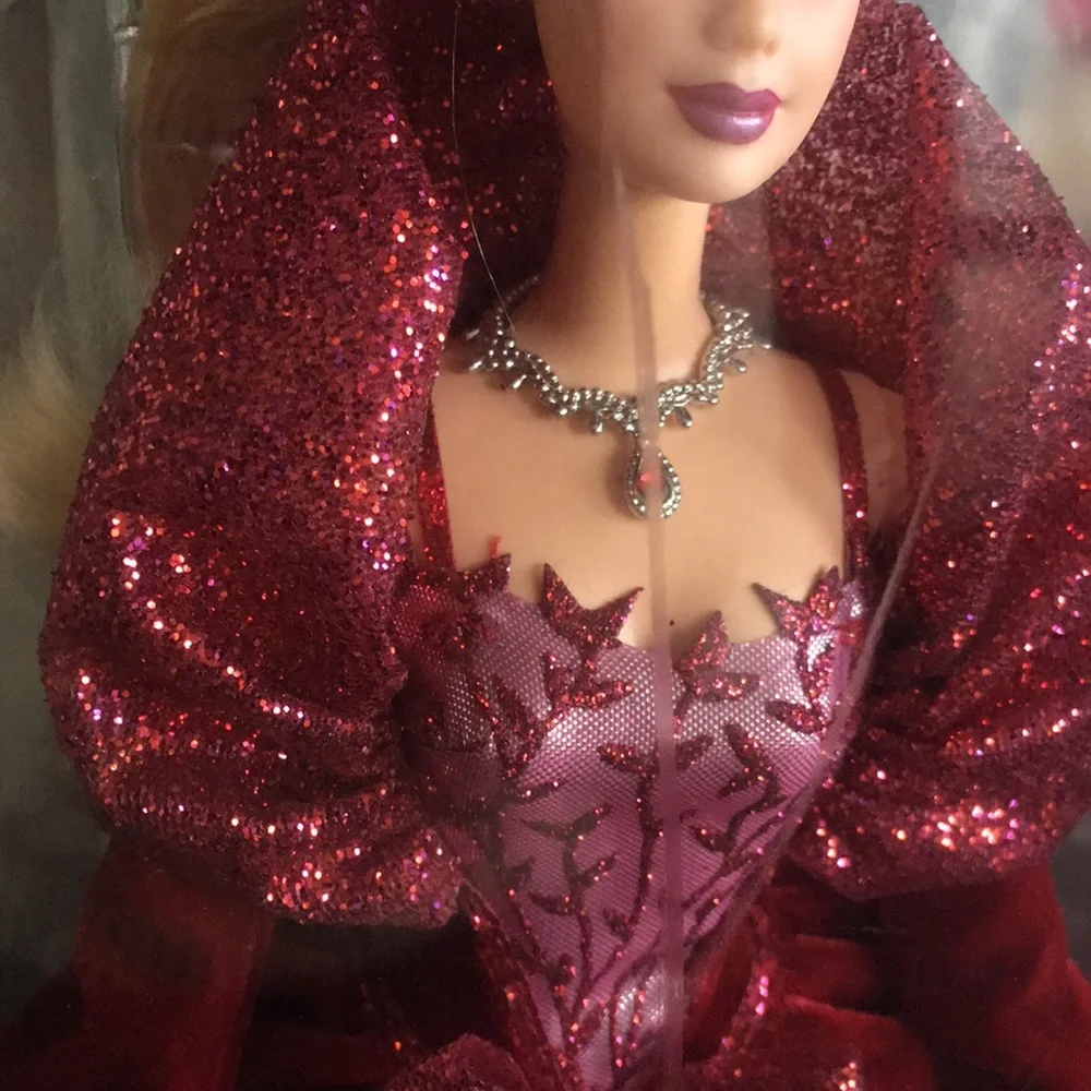 Mattel 2002 Special Edition Holiday Barbie - Picture 7 of 7
